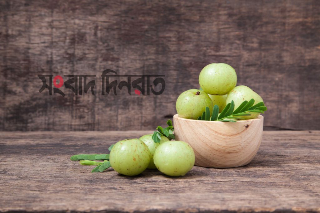 আমলকী খেলে ত্বকের যেসব উপকার হয়