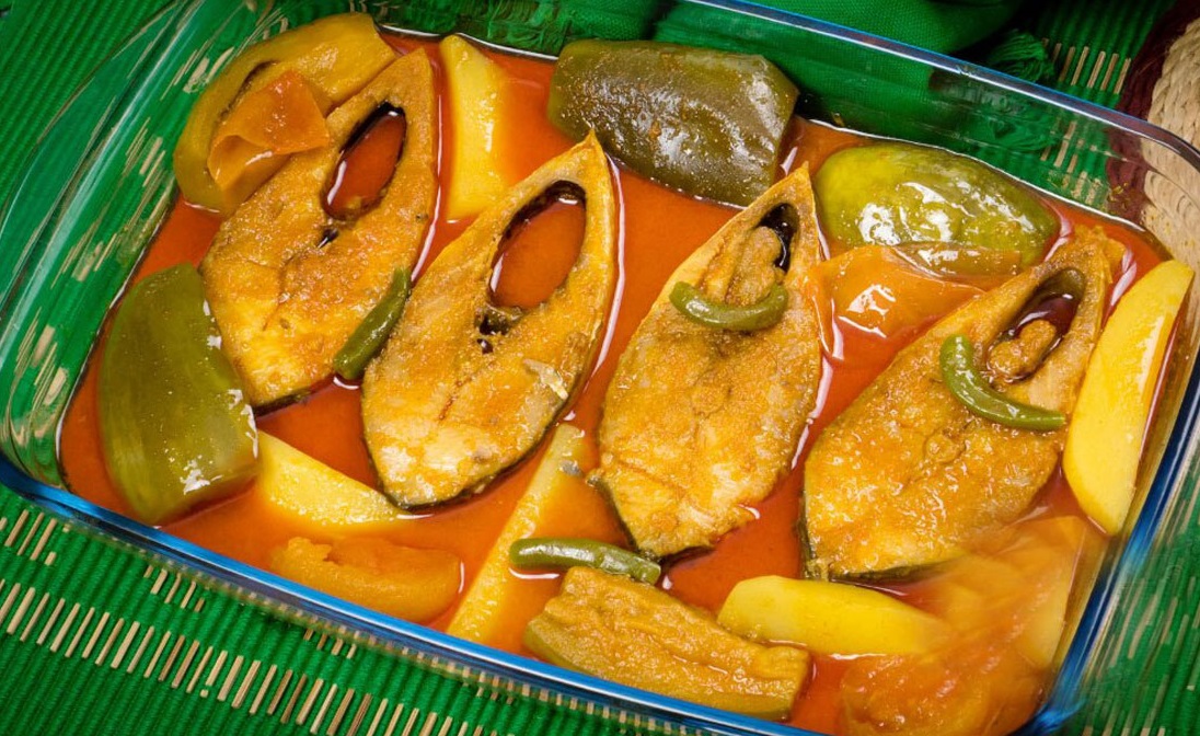 বেগুন দিয়ে ইলিশের ঝোল