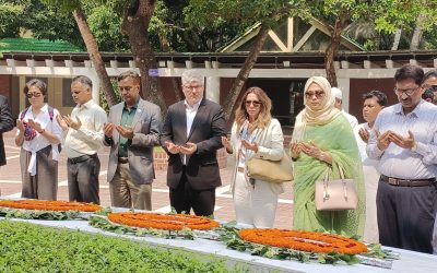 বঙ্গবন্ধুর সমাধিতে আন্তর্জাতিক বেসামরিক বিমান চলাচল সংস্থার মহাসচিবের শ্রদ্ধা