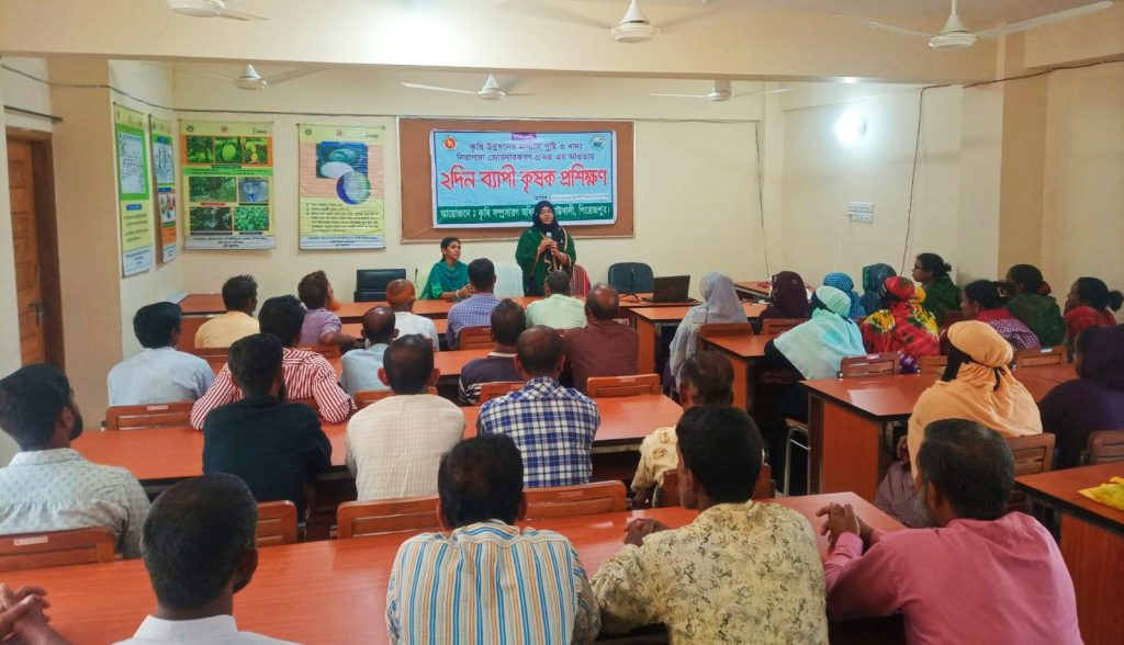 কাউখালীতে দুই দিনব্যাপী কৃষক প্রশিক্ষণ উদ্বোধন