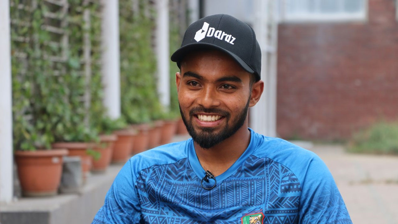 প্রথমবার টেস্ট দলে ডাক পেলেন হৃদয়