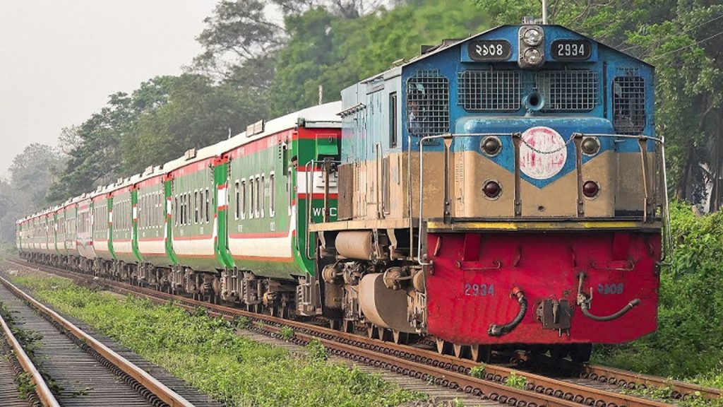আজ থেকে সারা দেশে চলবে ৮ জোড়া বিশেষ ট্রেন