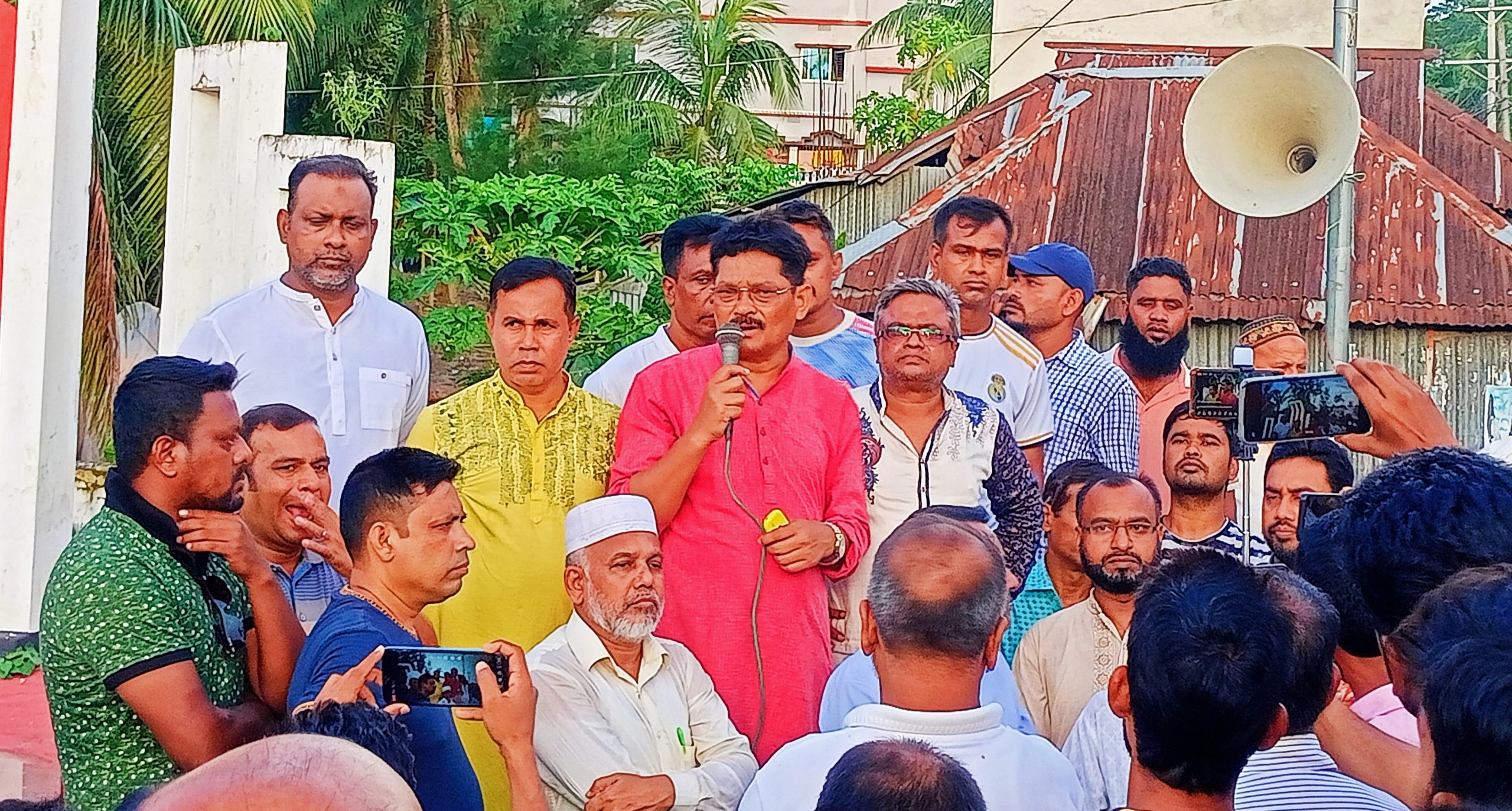 কাউখালীতে সহিংসতা রোধে বিএনপি’র বিক্ষোভ মিছিল ও সমাবেশ