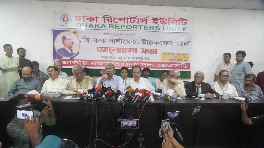 অন্তর্বর্তী সরকারকে অনির্দিষ্টকাল ক্ষমতায় রাখতে চায় একটি মহল —মির্জা ফখরুল
