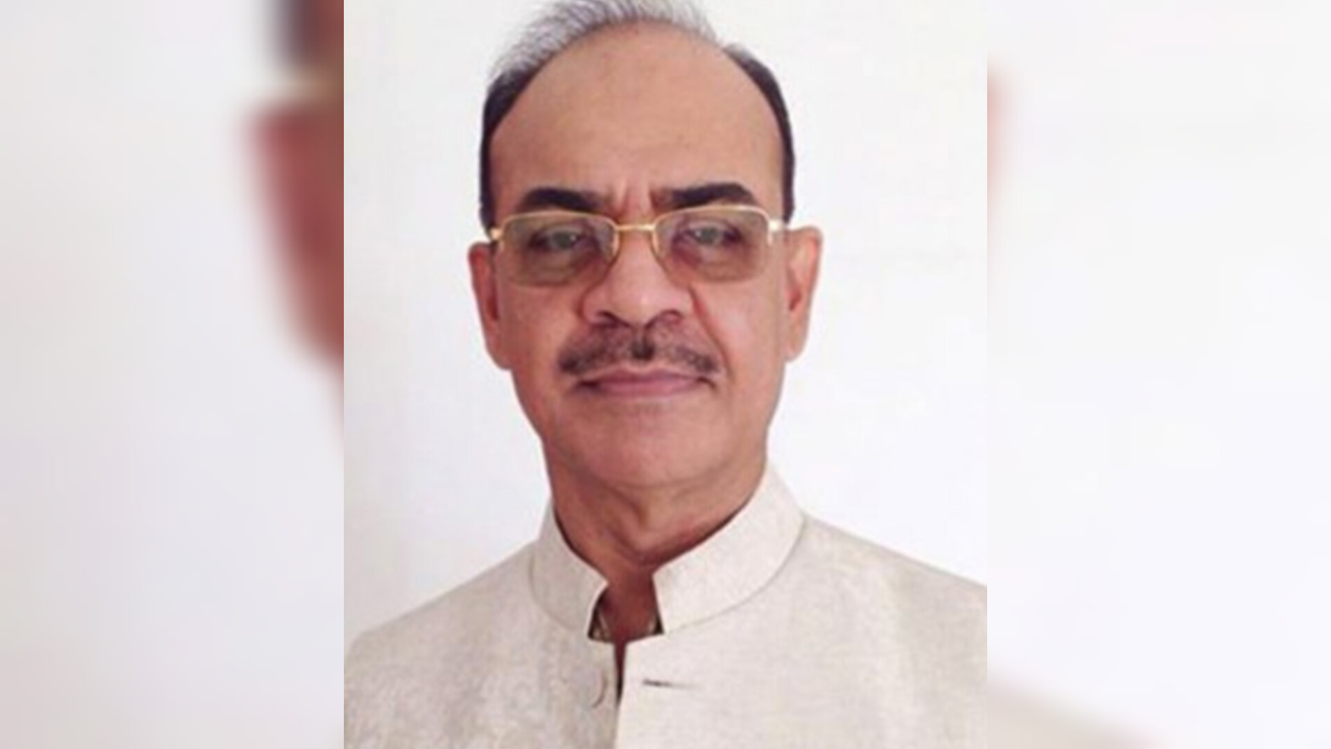 সাবেক বেসামরিক বিমান ও পর্যটনমন্ত্রী ফারুক খান গ্রেপ্তার
