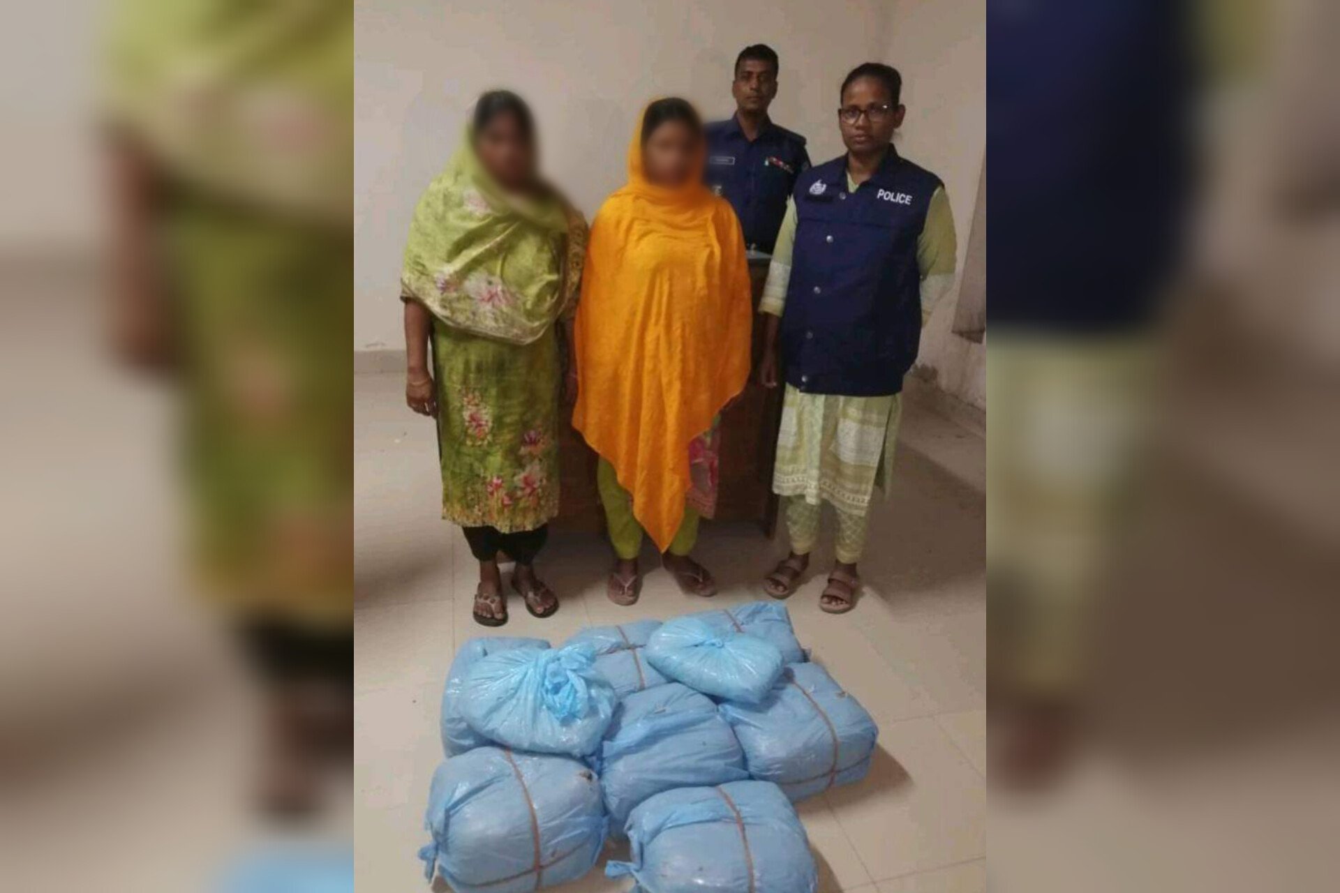 ৩০ কেজি গাঁজাসহ দুই নারী মাদক ব্যবসায়ী আটক