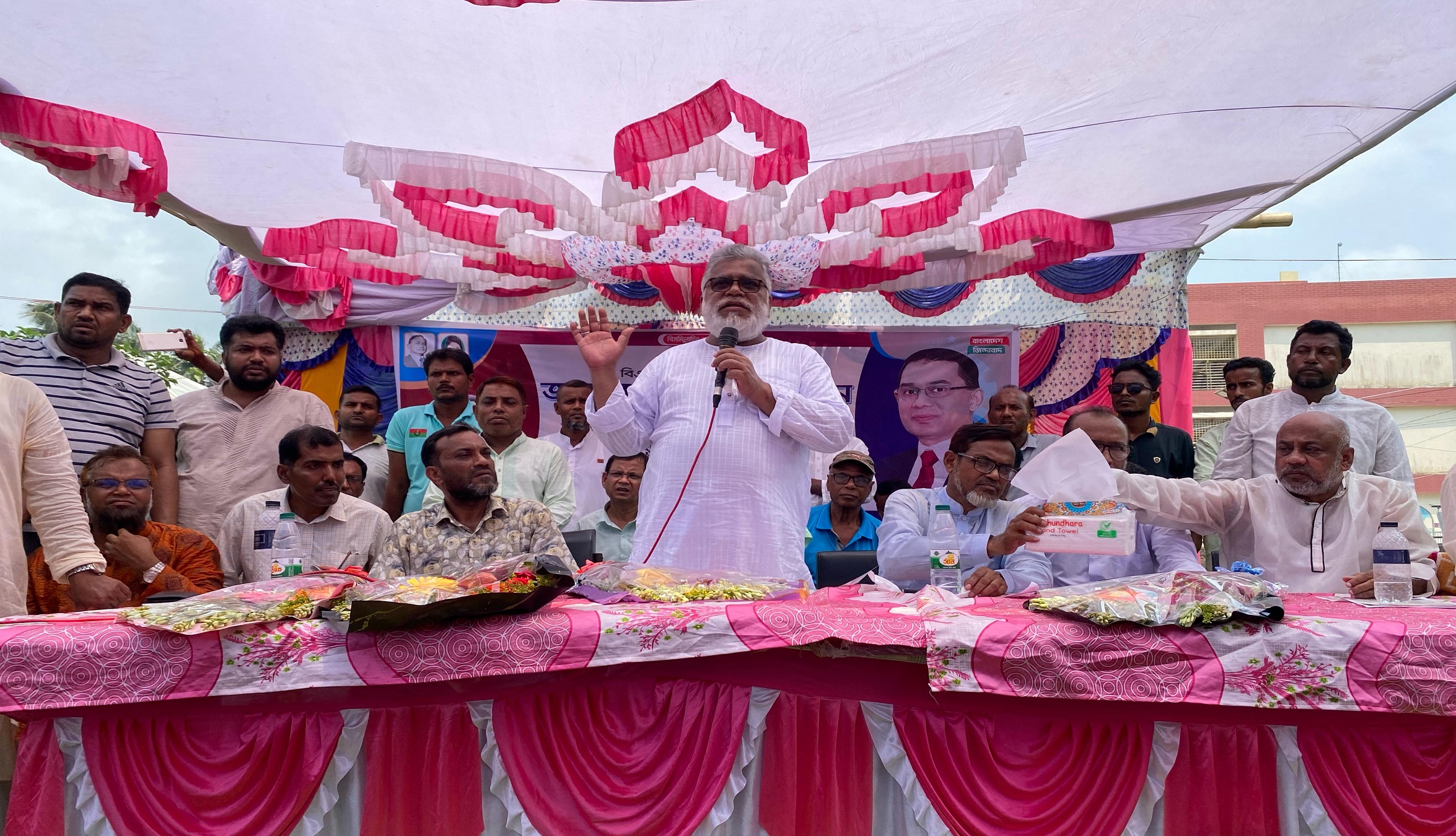 মঠবাড়িয়ায় সনাতন ধর্মাবলম্বীদের সঙ্গে বিএনপির মতবিনিময় সভা