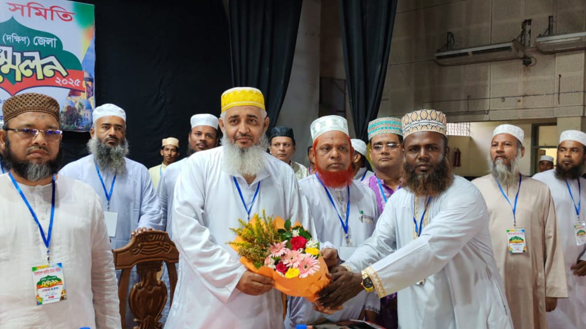 ইমাম সমিতির কুমিল্লা দক্ষিণ জেলা শাখার কমিটি গঠন; সভাপতি কাদের, সম্পাদক আবু হানিফ