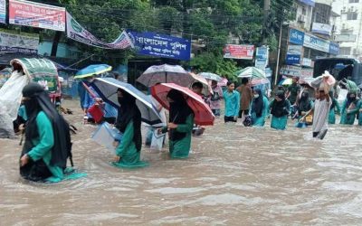 পানিতে ভাসছে ফেনী শহর