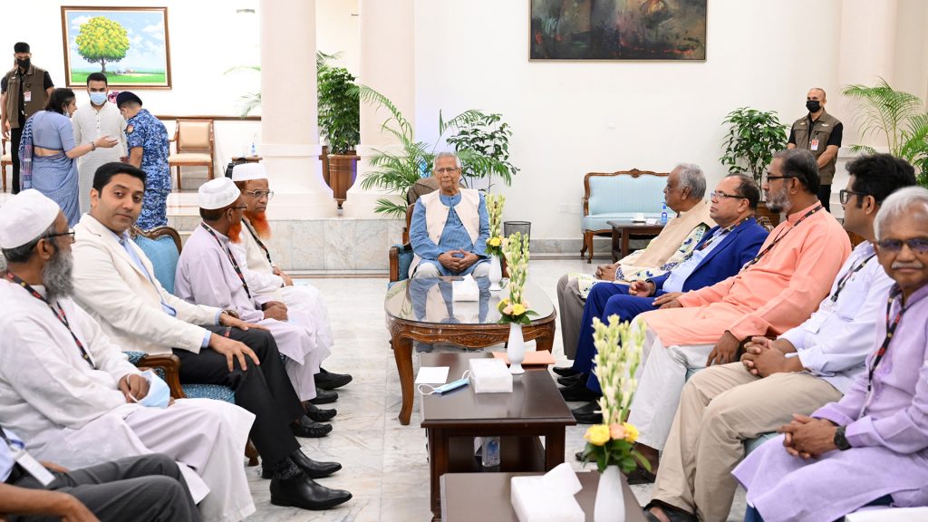 নির্বাচন ভন্ডুলের অপচেষ্টা রুখে দিতে ঐক্যবদ্ধ থাকার আহ্বান প্রধান উপদেষ্টার