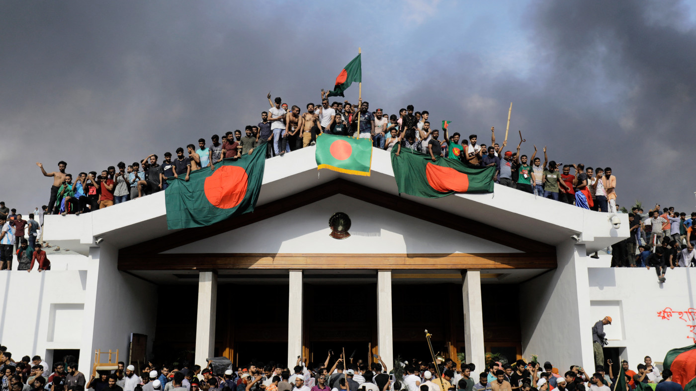 জুলাই গণঅভ্যুত্থান সময়ের স্থিরচিত্র