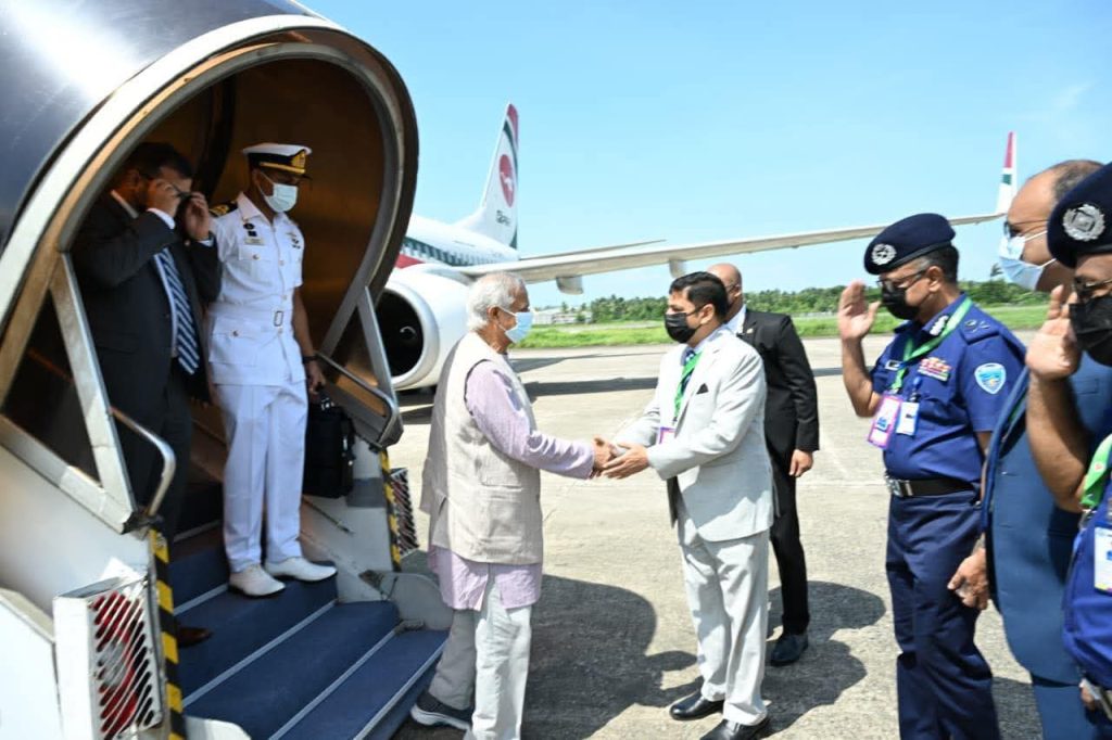 রোহিঙ্গা সংলাপে যোগ দিতে কক্সবাজারে প্রধান উপদেষ্টা