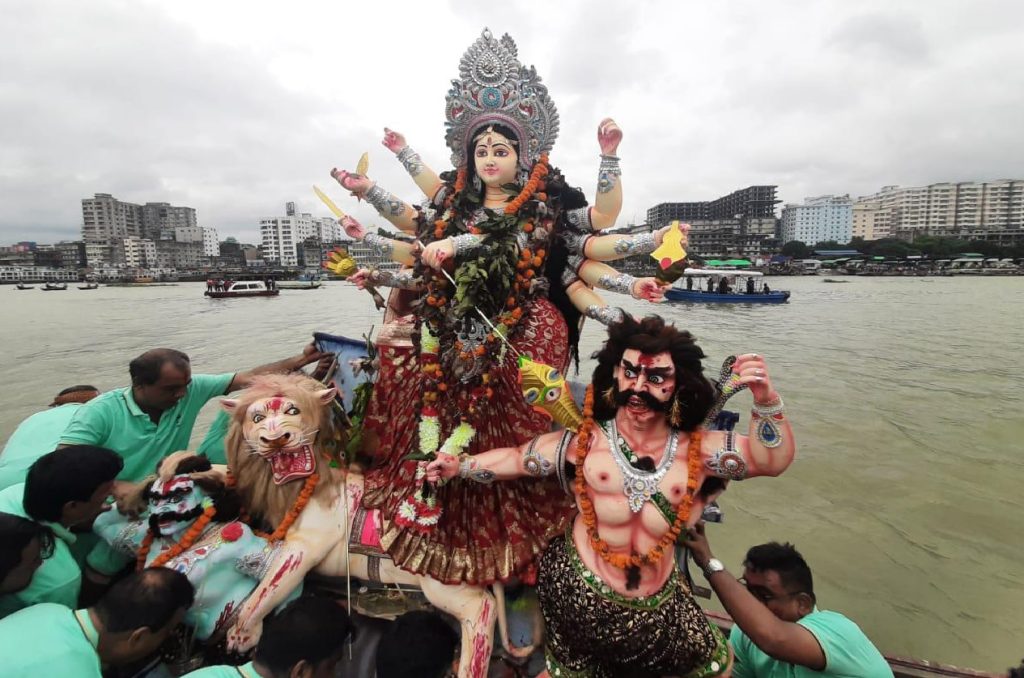 বিসর্জনের মধ্য দিয়ে শেষ হলো শারদীয় দুর্গোৎসব