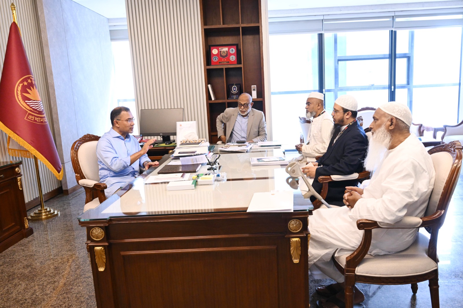 জাকাত ব্যবস্থাপনা নিয়ে প্রধানমন্ত্রীর সঙ্গে ধর্মমন্ত্রী ও শায়খ আহমাদুল্লাহর বৈঠক