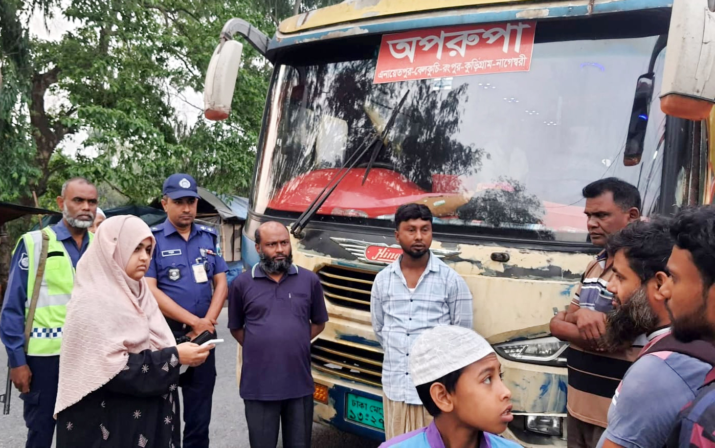 সিরাজগঞ্জে অতিরিক্ত ভাড়া আদায়, সুপারভাইজারকে জরিমানা