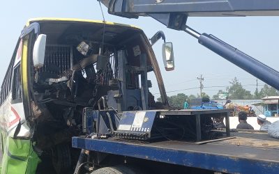 সিরাজগঞ্জে সড়ক দুর্ঘটনায় নিহত ৩, আহত ১০