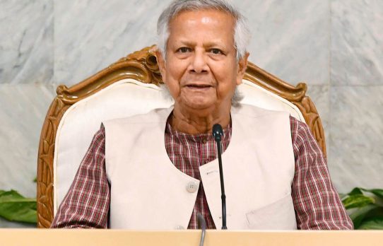 ফ্রান্সের গেলেন অন্তর্বর্তীকালীন সরকারের সাবেক প্রধান উপদেষ্টা ড. মুহাম্মদ ইউনূস